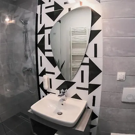 Apartment No5 *