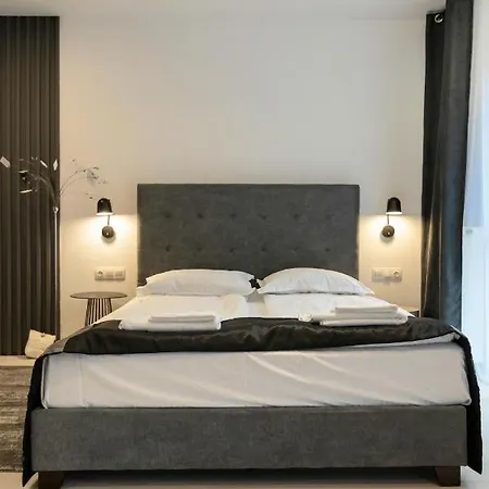 Apartment No5 *